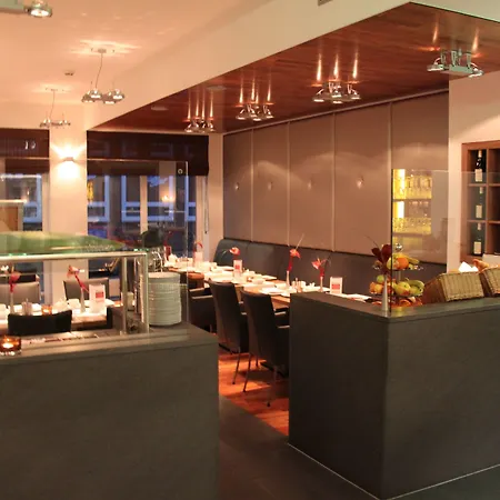 Hotel Hib In 4*